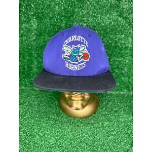 Mitchell & Ness Teal/Purple NBA Charlotte Hornets Wool 2 Tone Snapback